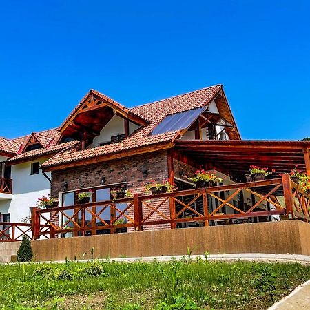 Pensiunea Balkan Gornea Esterno foto