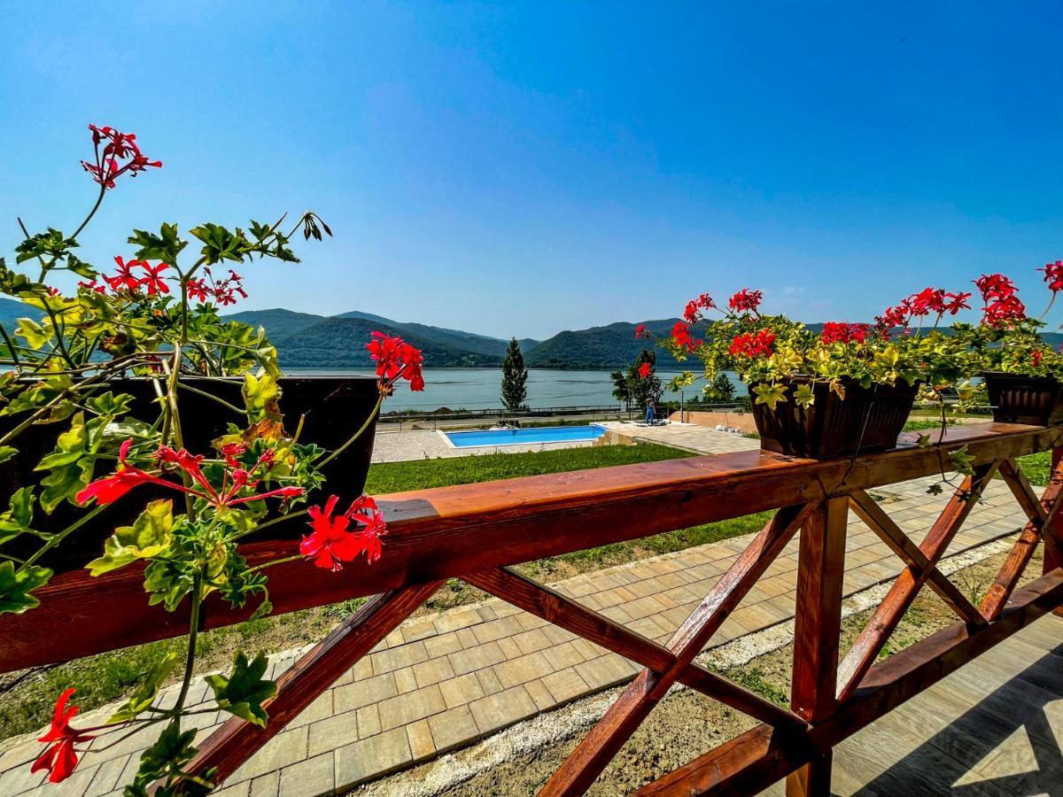 Pensiunea Balkan Gornea Esterno foto